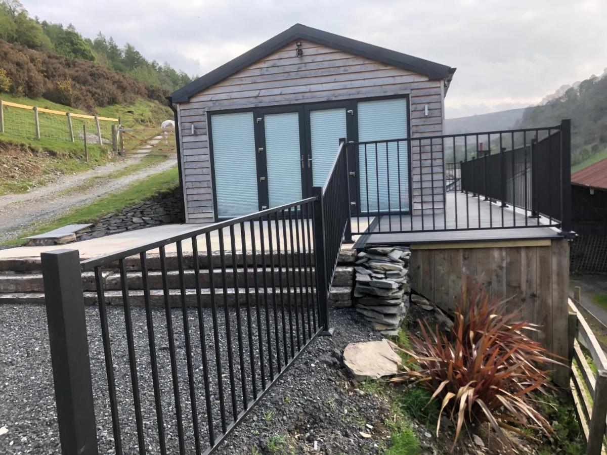 The Lodge Llangollen Exteriör bild