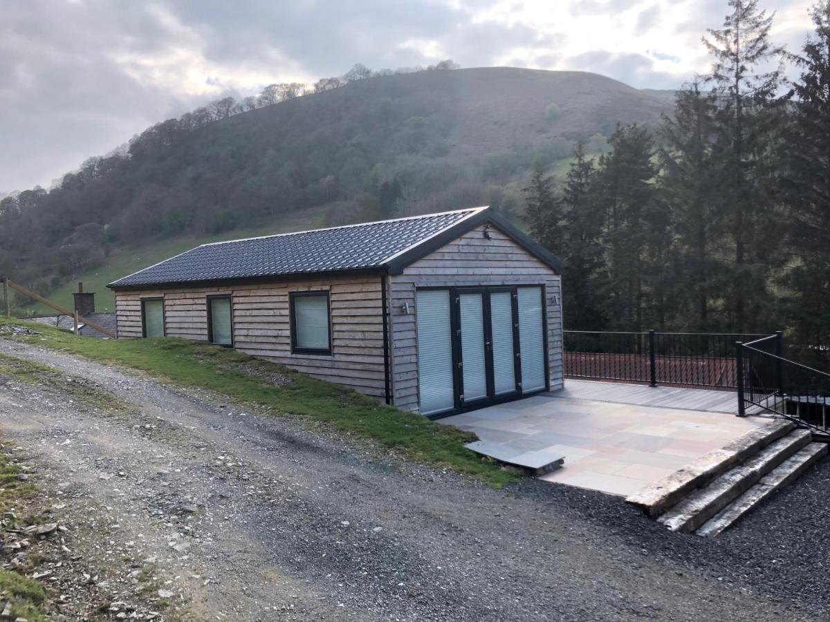 The Lodge Llangollen Exteriör bild